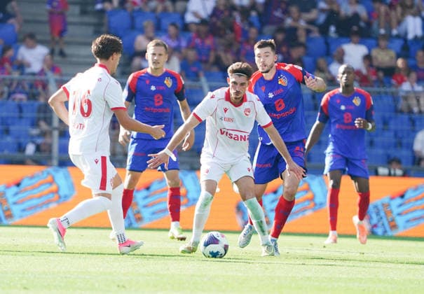 09.08.2026 Schweiz Fussball Herren Super League Saison 2026-2027 FC Basel - FC Thun 4:2 Bild , Fabio Saiz FC Thun Mitte Aktion *** August 9, 2026 Swiss Men s Soccer Super League 2026–2027 Season FC Basel vs. FC Thun 4–2 Photo: Fabio Saiz, FC Thun, in action 