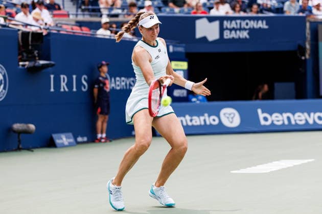 August 9, 2026, Toronto, On, Canada: Elena Rybakina of Kazakhstan returns the ball from Liudmila Samsonova during round of 16 National Bank Open tennis action in Toronto, on Sunday, Aug. 9, 2026. Canada News - August 9, 2026  - ZUMAc35_ 20260809_zaf_c35_046 Copyright: xKeitoxNewmanx