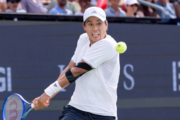 August 9, 2026, Montreal, Quebec, Canada: LEARNER TIEN (12) from USA backhand in match against Thiago Agustin Tirante from Argentina in round of 16 at Canadian Open at IGA stadium in Montreal, Quebec, Canada on 2026-08-09 TENNIS: Canadian Open Montreal 2026  - ZUMAl189 20260809_zsp_l189_084 Copyright: xYannickxLegarex
