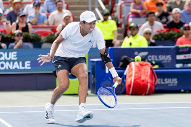 August 9, 2026, Montreal, Quebec, Canada: LEARNER TIEN (12) from USA backhand in match against Thiago Agustin Tirante from Argentina in round of 16 at Canadian Open at IGA stadium in Montreal, Quebec, Canada on 2026-08-09 TENNIS: Canadian Open Montreal 2026  - ZUMAl189 20260809_zsp_l189_085 Copyright: xYannickxLegarex