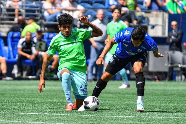 July 25, 2026: Seattle Sounders FC Midfielder Peter Lorenzo Kingston (45) and Queretaro Midfielder JesoÂºs Antonio Arellano Camacho (28) battle for the possession during the Leagues Cup match between Seattle Sounders FC and Quero taro in Seattle, WA. CSM Seattle United States - ZUMAc04_ 20260809_zma_c04_010 Copyright: xStevexFaberx