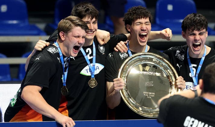 09.08.2026 Belgrade Germany-Slovenia European U18 men s handball championship final tournament final match Malte Martin Elze,Elvis Ernesto Kretzschmar,Tim Bennet Thielicke Germany Euro champion plate :