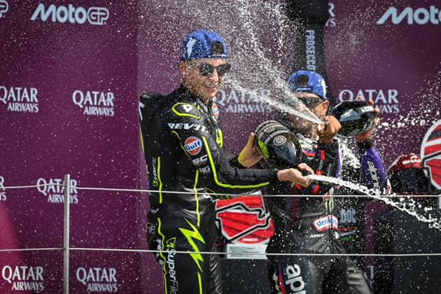MOTO - MOTO GP - BRITISH GRAND PRIX 2026 FERNANDEZ Raul (spa), Trackhouse MotoGP Team, Aprilia RS-GP26, podium, portrait with MARTIN Jorge (spa), Aprilia Racing, Aprilia RS-GP26 during the 2026 Qatar Airways Grand Prix of Great Britain on the Silverstone Circuit from August 7 to 9, 2026, in Silverstone, United Kingdom - SilverstoneUnited Kingdom  Copyright: xGIGIxSOLDANOx