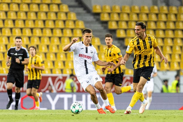 3.Liga: Alemannia Aachen - SC Verl; 09.08.2026 Almin Mesanovic (SC Verl, 30), Petros Bagalianis (Alemannia Aachen, 2) 3.Liga: Alemannia Aachen - SC Verl; Tivoli, Aachen; 09.08.2026 DFB regulations prohibit any use of photographs as image sequences and or quasi video. *** 3rd Division: Alemannia Aachen vs. SC Verl, August 9, 2026, Almin Mesanovic, SC Verl, 30, Petros Bagalianis Alemannia Aachen, 2 3rd Division Alemannia Aachen vs. SC Verl Tivoli, Aachen 09 08 2026 DFB regulations prohibit any use of photographs as image sequences and or quasi-video Copyright: xBEAUTIFULxSPORTS Buriakovx