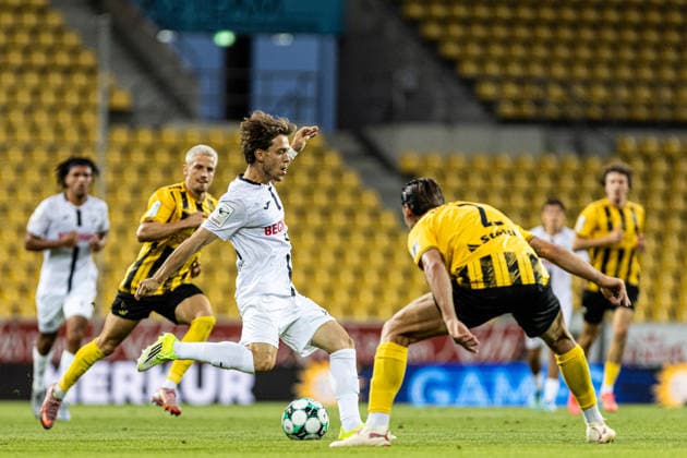 3.Liga: Alemannia Aachen - SC Verl; 09.08.2026 Mika Clausen (SC Verl, 21) 3.Liga: Alemannia Aachen - SC Verl; Tivoli, Aachen; 09.08.2026 DFB regulations prohibit any use of photographs as image sequences and or quasi video. *** 3rd Division: Alemannia Aachen vs. SC Verl, August 9, 2026, Mika Clausen, SC Verl, 21 3rd Division Alemannia Aachen vs. SC Verl, Tivoli, Aachen, August 9, 2026 DFB regulations prohibit any use of photographs as image sequences and or quasi-video Copyright: xBEAUTIFULxSPORTS Buriakovx