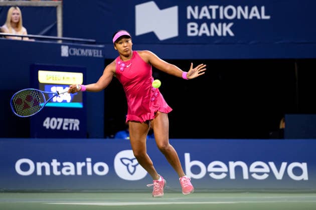 August 9, 2026, Toronto, Ontario, Canada: NAOMI OSAKA of Japan returns the ball during her round-of-16 match against Leylah Fernandez of Canada at the National Bank Open, part of the Hologic WTA, Tennis Damen Tour at Sobeys Stadium. Osaka defeated Fernandez 6-4, 6-4 to advance to the quarterfinals. Toronto Canada - ZUMAr228 20260809_znp_r228_035 Copyright: xVasiliyxRyabykhx
