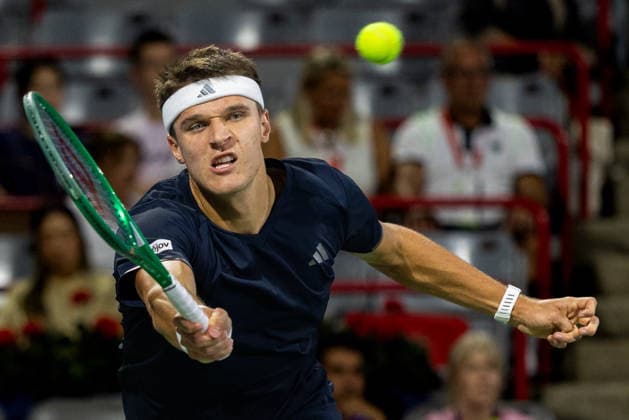 August 9, 2026, Montreal, Quebec, Canada: JAKUB MENSIK (13) from Czech Republic forehand in match against Botic Van De Zandschulp from Nederlands in round of 16at Canadian Open at IGA stadium in Montreal, Quebec, Canada on 2026-08-09 Montreal Canada - ZUMAl189 20260809_zsp_l189_137 Copyright: xYannickxLegarex