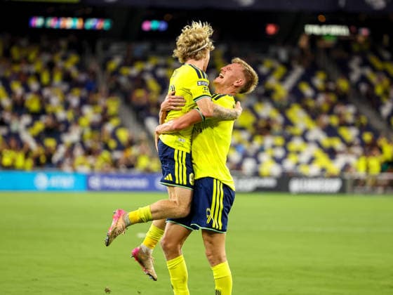 August 9, 2026: Nashville SC forward Sam Surridge (9) celebrates with Nashville SC midfielder Edvard Tagseth (20) after scoring a goal during a Leagues Cup match between Atletico de San Luis and Nashville SC at Geodis Park in Nashville, TN. CSM Leagues Cup 2026: Atletico De San Luis Vs Nashville SC AUG 09  - ZUMAc04_ 20260809_zma_c04_087 Copyright: xStephenxFurstx