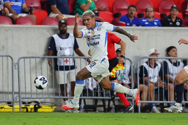 HARRISON, NJ - AUGUST 09: Gabriel Fernandez 21 of Cruz Azul during the first half of the Leagues Cup match against New York City FC on August 9, 2026 at Sports Illustrated Stadium in Harrison, New Jersey. (Photo by Rich Graessle Icon Sportswire) SOCCER: AUG 09 Leagues Cup Cruz Azul vs New York City EDITORIAL USE ONLY Icon26080930066