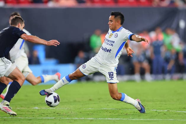 HARRISON, NJ - AUGUST 09: Carlos Rodriguez 19 of Cruz Azul controls the ball during the first half of the Leagues Cup match against New York City FC on August 9, 2026 at Sports Illustrated Stadium in Harrison, New Jersey. (Photo by Rich Graessle Icon Sportswire) SOCCER: AUG 09 Leagues Cup Cruz Azul vs New York City EDITORIAL USE ONLY Icon26080930076