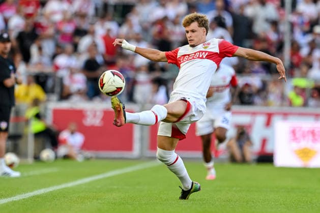 Lazar JovanoviÄ‡ (VfB Stuttgart) controls the Ball during the during the pre-season friendly match between VfB Stuttgart and Everton at MHP Arena on August 8, 2026 in Stuttgart, Germany. (Photo by Harry Langer DeFodi Images) -