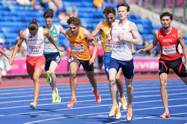 BIRMINGHAM, GREAT BRITAIN - AUGUST 10, 2026 : Alexander STEPANOV (GER Germany), Gabriel TUAL (FRA France), Max BURGIN (GBR Great Britain) and Ramon WIPFLI (SUI Switzerland) competing in the heat over 800m during the European Athletics Championships at Alexander Stadium on August 10, 2026 in Birmingham, Great Britain. Nordrhein-Westfalen Great Britain Copyright: xLeahxKohringx