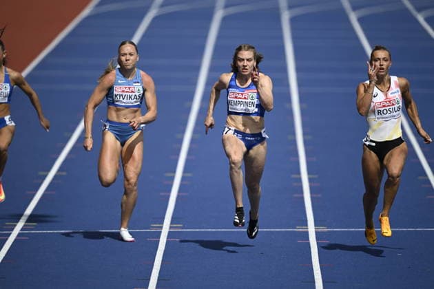 LKS 20260810 Ann Marii Kivikas of Estonia (L), Lotta Kemppinen of Finland (C) and Rani Rosius of Belgium (R) competes in the women s 100m round 1 heat 2 at the European Athletics Championships in Birmingham, England on August 10, 2026. - ANTTI AIMO-KOIVISTO Birmingham United Kingdom UhhiWQWGCDc  Copyright: xAnttixAimo-Koivistox UhhiWQWGCDc