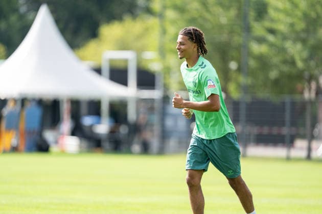 10.08.2026, GER Deutschland, Fussball, Saison 2026 2027, Trainingslager Werder Bremen, 1. Einheit des Trainingslagers von SV Werder Bremen in Harsewinkel-Marienfeld Kenny Queta (SV Werder Bremen, 19) Harsewinkel-Marienfeld Hotel-Residence Klosterpforte Nordrhein-Westfalen (NRW) Deutschland *** August 10, 2026, GER Germany, Soccer, 2026–2027 Season, Werder Bremen Training Camp, 1 session of SV Werder Bremen’s training camp in Harsewinkel Marienfeld: Kenny Queta, SV Werder Bremen, 19 Harsewinkel Marienfeld, Hotel Residence Klosterpforte, North Rhine-Westphalia (NRW), Germany Copyright: xnordphotoxGmbHx xChristianxSchulzex