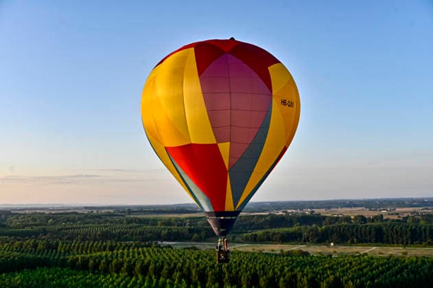 NEWS : Championnats de France de Montgolfieres - Marmande - 10 08 2026 Vol des Motgolfieres au dessus de la ville de Marmande en Lot et Garonne Marmande  Copyright: xThierryxBretonx