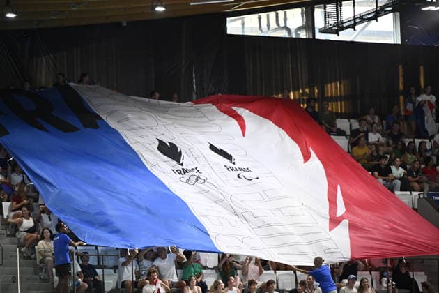 PARIS, FRANCE 20260810 French flag at the stands during the European Swimming Championships in Paris. ***The image is included in the SPORTS PACKAGE. For others PAYMENT IMAGE*** PARIS FRANCE x10430x *** PARIS, FRANCE 20260810 French flag in the stands during the European Swimming Championships in Paris ***This image is included in the SPORTS PACKAGE. For other images, please see PAYMENT IMAGE*** PARIS FRANCE x10430x  Copyright: xChristinexOlsson TTx SIM EURO 2026 PARIS