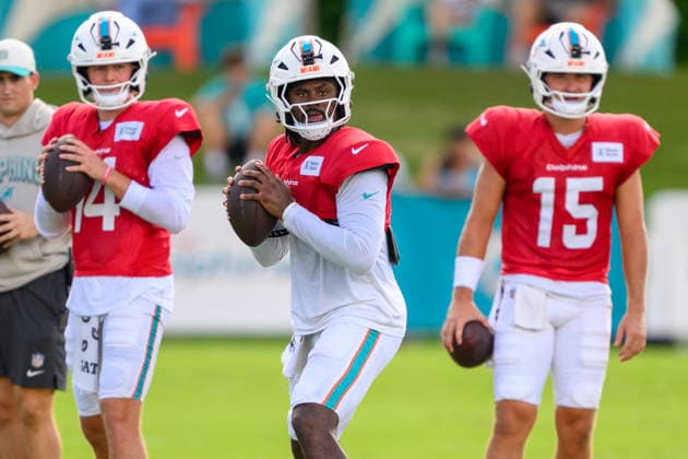 MIAMI GARDENS, FL - AUGUST 10: Miami Dolphins quarterback Malik Willis (2) looks to throw the ball along with quarterback Quinn Ewers (14) and quarterback Cam Miller (15) during the Miami Dolphins Training Camp on August 10 2026, at the Baptist Health Training Complex in Miami Gardens, FL. (Photo by Doug Murray Icon Sportswire) NFL, American Football Herren, USA AUG 10 Dolphins Training Camp EDITORIAL USE ONLY Icon796260810003