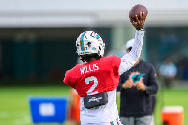 MIAMI GARDENS, FL - AUGUST 10: Miami Dolphins quarterback Malik Willis (2) throws the ball during the Miami Dolphins Training Camp on August 10 2026, at the Baptist Health Training Complex in Miami Gardens, FL. (Photo by Doug Murray Icon Sportswire) NFL, American Football Herren, USA AUG 10 Dolphins Training Camp EDITORIAL USE ONLY Icon796260810005