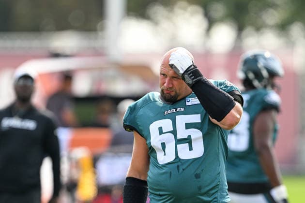 PHILADELPHIA, PA - AUGUST 10: Philadelphia Eagles offensive tackle Lane Johnson 65 reacts during the Philadelphia Eagles training camp on August 10th, 2026 at Jefferson Health Training Complex in Philadelphia, PA. (Photo by Terence Lewis Icon Sportswire) NFL, American Football Herren, USA AUG 10 Eagles Training Camp EDITORIAL USE ONLY Icon260810025