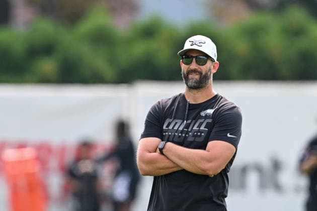 PHILADELPHIA, PA - AUGUST 10: Philadelphia Eagles head coach Nick Sirianni is shown during the Philadelphia Eagles training camp on August 10th, 2026 at Jefferson Health Training Complex in Philadelphia, PA. (Photo by Terence Lewis Icon Sportswire) NFL, American Football Herren, USA AUG 10 Eagles Training Camp EDITORIAL USE ONLY Icon260810047