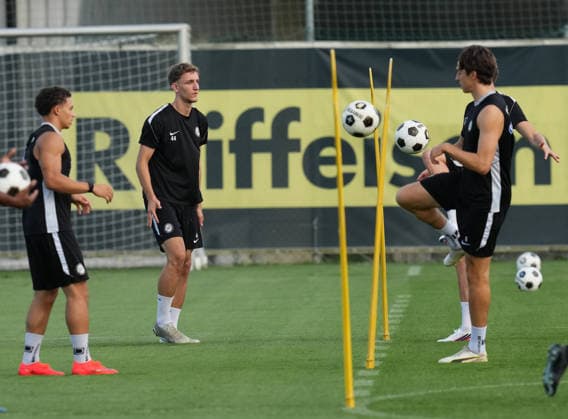 SOCCER - UEFA CL, Sturm vs Fenerbahce GRAZ,AUSTRIA,10.AUG.26 - SOCCER - UEFA Champions League, qualification, Sturm Graz vs Fenerbahce Istanbul, preview, training Sturm. Image shows Jakob Peter Hoedl and Nelson Weiper (Sturm).  GEPAxpictures xMichaelxRiedler
