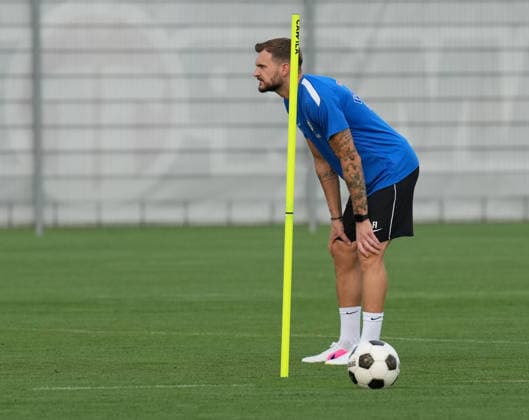 SOCCER - UEFA CL, Sturm vs Fenerbahce GRAZ,AUSTRIA,10.AUG.26 - SOCCER - UEFA Champions League, qualification, Sturm Graz vs Fenerbahce Istanbul, preview, training Sturm. Image shows head coach Fabio Ingolitsch (Sturm).  GEPAxpictures xMichaelxRiedler