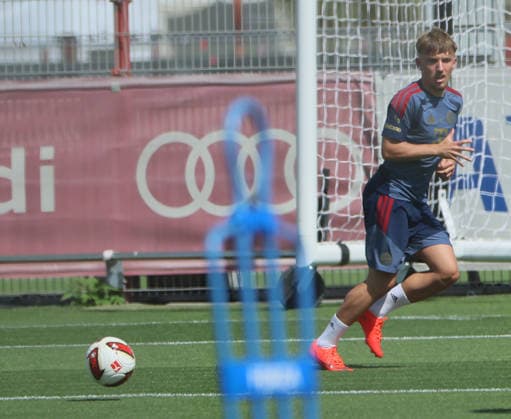 10.08.2026, FC Bayern Training , Saebenerstrasse Muenchen, Fussball, im Bild: Lennart Karl (FC Bayern Muenchen) *** August 10, 2026, FC Bayern Training, Saebenerstrasse, Munich, Soccer, Sports, Pictured: Lennart Karl, FC Bayern Munich