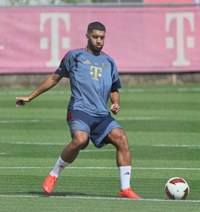 10.08.2026, FC Bayern Training , Saebenerstrasse Muenchen, Fussball, im Bild: Ismael Saibari (FC Bayern Muenchen) *** August 10, 2026, FC Bayern Training, Saebenerstrasse, Munich, Soccer, Sports, Pictured: Ismael Saibari, FC Bayern Munich