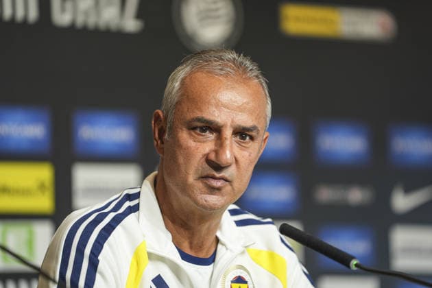 Ahead of Sturm Graz v Fenerbahce - UEFA Champions League Qualifier GRAZ, AUSTRIA - AUGUST 10: Ismail Kartal, head coach of Fenerbahce speaks during a press conference, PK, Pressekonferenz at Liebenau Stadium ahead of UEFA Champions League third qualifying round second-leg match against Sturm Graz in Graz, Austria on August 10, 2026. Agit Erdi Ulukaya Anadolu Graz Austria. Editorial use only. Please get in touch for any other usage.  Copyright: x2026xAnadoluxAgitxErdixUlukayax
