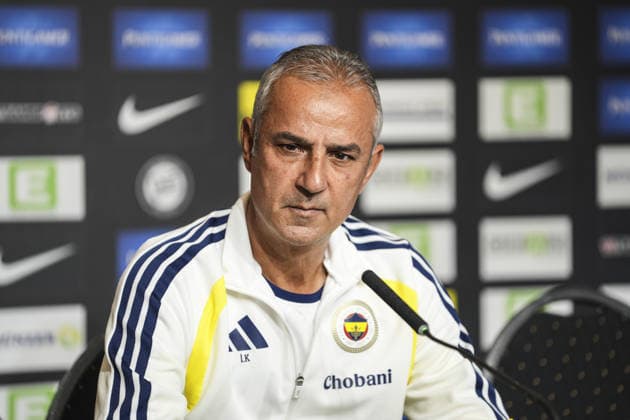 Ahead of Sturm Graz v Fenerbahce - UEFA Champions League Qualifier GRAZ, AUSTRIA - AUGUST 10: Ismail Kartal, head coach of Fenerbahce speaks during a press conference, PK, Pressekonferenz at Liebenau Stadium ahead of UEFA Champions League third qualifying round second-leg match against Sturm Graz in Graz, Austria on August 10, 2026. Agit Erdi Ulukaya Anadolu Graz Austria. Editorial use only. Please get in touch for any other usage.  Copyright: x2026xAnadoluxAgitxErdixUlukayax