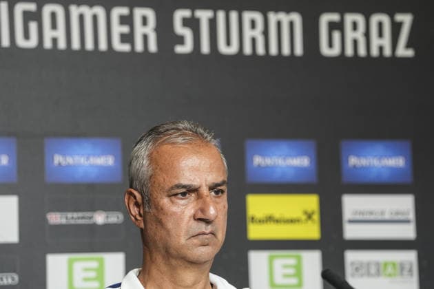 Ahead of Sturm Graz v Fenerbahce - UEFA Champions League Qualifier GRAZ, AUSTRIA - AUGUST 10: Ismail Kartal, head coach of Fenerbahce speaks during a press conference, PK, Pressekonferenz at Liebenau Stadium ahead of UEFA Champions League third qualifying round second-leg match against Sturm Graz in Graz, Austria on August 10, 2026. Agit Erdi Ulukaya Anadolu Graz Austria. Editorial use only. Please get in touch for any other usage.  Copyright: x2026xAnadoluxAgitxErdixUlukayax
