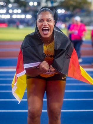 BIRMINGHAM, GREAT BRITAIN - AUGUST 10, 2026 : Yemisi MABRY (GER Germany) wins Bronze and presents the German flag in the shop put final during the European Athletics Championships at Alexander Stadium on August 10, 2026 in Birmingham, Great Britain. Oregon Great Britain Copyright: xAxelxKohringx