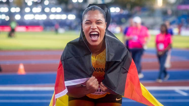 BIRMINGHAM, GREAT BRITAIN - AUGUST 10, 2026 : Yemisi MABRY (GER Germany) wins Bronze and presents the German flag in the shop put final during the European Athletics Championships at Alexander Stadium on August 10, 2026 in Birmingham, Great Britain. Oregon Great Britain Copyright: xAxelxKohringx