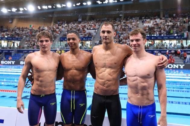 Championnat d Europe de natation PHOTOPQR LE COURRIER PICARD Haslin ; Saint Denis ; 10 08 2026 ; 10 08 26 Championnat d Europe de natation Centre Aquatique Olympique Finale du relais 4x200m nage libre Hommes - Pierre Largeron - Sauveur Cristofini - Roman Fuchs - Léon Marchand - 2èmes medaille d argent Photo Fred Haslin LEN European Aquatics Championships at the Olympic Aquatic Centre in Saint-Denis, northern suburbs of Paris, on August 10, 2026 Saint Denis 93 France  Copyright: xPHOTOPQR LExCOURRIERxPICARD MAXPxHaslinx 20260810LCP8578 20260810LCP8578
