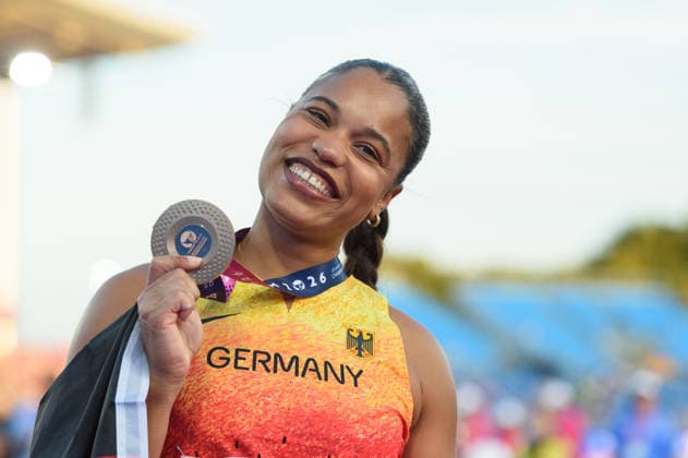 BIRMINGHAM, GREAT BRITAIN - August 10: Yemisi Mabry (Germany) with her bronze medal during the European Athletics Championships 2026 at Alexander Stadium in Birmingham, Great Britain (Photo by Sven Beyrich Sports Press Photo)  Copyright: xSvenxBeyrich SportsxPressxPhotox Sportspressphoto_SPR204141