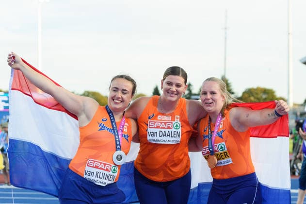 BIRMINGHAM, GREAT BRITAIN - August 10: Jorinde Van Klinken (Netherlands), Alida Van Daalen (Netherlands) and Jessica Schilder (Netherlands) after the shot put final during the European Athletics Championships 2026 at Alexander Stadium in Birmingham, Great Britain (Photo by Sven Beyrich Sports Press Photo)  Copyright: xSvenxBeyrich SportsxPressxPhotox Sportspressphoto_SPR204143