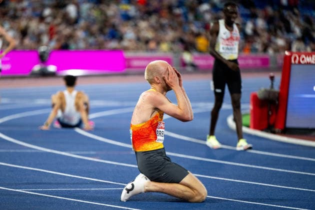 10.08.2026, GBR, Leichtathletik, Europameisterschaft 2026, Abendsession Tag 1, Birmingham Florian Bremm ( Deutschland ) jubelt im Ziel über die Silber Medaille für Platz 2, 5000 Meter Lauf Herren, Finale Birmingham Alexander Stadium England Großbritannien *** August 10, 2026, GBR, Track and Field, 2026 European Championships, Evening Session, Day 1, Birmingham Florian Bremm of Germany celebrates at the finish line after winning the silver medal for second place in the men s 5,000-meter race, final, at Alexander Stadium in Birmingham, England, United Kingdom Copyright: xNordphoto Memmlerx