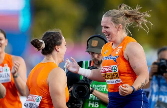 BIRMINGHAM - Jessica Schilder and Jorinde van Klinken after the shot put final at the European Athletics Championships. It is the first time the European Championships are being held in Great Britain. IRIS VAN DEN BROEK ANP xVIxANPxSportx xxANPxIVx 565237758 originalFilename: 565237758.jpg