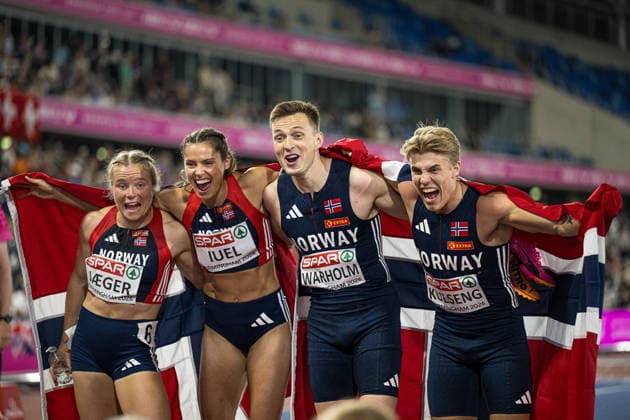 260810 Henriette Jaeger of Norway, Amalie Iuel of Norway, Karsten Warholm of Norway and Andreas Ofstad Kulseng of Norway celebrate after competing in mixed 4x400 meter relay during day 1 of the 2026 European Athletics Championships on August 10, 2026 in Birmingham. Photo: Mathias Bergeld BILDBYRAN kod MB MT1064 friidrott athletics friidrett friidrotts-em em friidretts-em 2026 european athletics championships 1 bbeng norge jubel stafett relay *** August 10, 2026: Henriette Jaeger of Norway, Amalie Iuel of Norway, Karsten Warholm of Norway, and Andreas Ofstad Kulseng of Norway celebrate after competing in the mixed 4x400-meter relay on Day 1 of the 2026 European Athletics Championships on August 10, 2026 in Birmingham. Photo by Mathias Bergeld. BILDBYRAN code MB MT1064. track and field, athletics, friidrett, friidrotts EM, 2026 European Athletics Championships, 1 BBENG, Norway, celebration, relay  Copyright: MATHIASxBERGELD BB260810MB136
