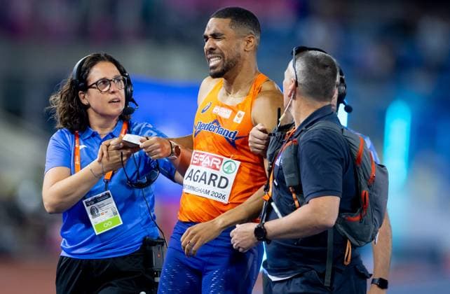 BIRMINGHAM - Terrence Agard is taken off the track injured during the 4x400 mixed relay final at the European Athletics Championships. It is the first time the European Championships are being held in Great Britain. IRIS VAN DEN BROEK ANP xVIxANPxSportx xxANPxIVx 565239230 originalFilename: 565239230.jpg