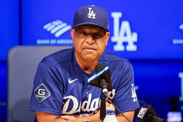 MLB, Baseball Herren, USA - Los Angeles Dodgers vs Kansas City Royals Los Angeles Dodgers manager Dave Roberts speaks during a press conference, PK, Pressekonferenz prior to a Major League Baseball (MLB) game between the Los Angeles Dodgers and Kansas City Royals at Uniqlo Field in Dodger Stadium in Los Angeles, California, USA, 10 August 2026. LOS ANGELES CALIFORNIA United States  Copyright: xCHRISxTORRESx