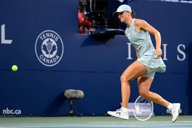 August 10, 2026, Toronto, Ontario, Canada: IGA SWIATEK of Poland smiles as the match-point ball from Diana Shnaider goes out during their quarterfinal match at the National Bank Open, part of the Hologic WTA, Tennis Damen Tour at Sobeys Stadium. Swiatek defeated Shnaider 6-2, 6-1 to advance to the semifinals. Tennis 2026: WTA 1000 National Bank Open Presented By Rogers.  - ZUMAr228 20260810_znp_r228_001 Copyright: xVasiliyxRyabykhx