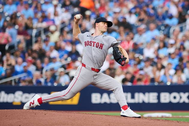 August 10, 2026, Toronto, On, Canada: Boston Red Sox s Sonny Gray (54) pitches against the Toronto Blue Jays during second inning MLB, Baseball Herren, USA baseball action in Toronto, on Monday, Aug. 10, 2026. Canada News - August 10, 2026  - ZUMAc35_ 20260810_zaf_c35_091 Copyright: xSammyxKoganx