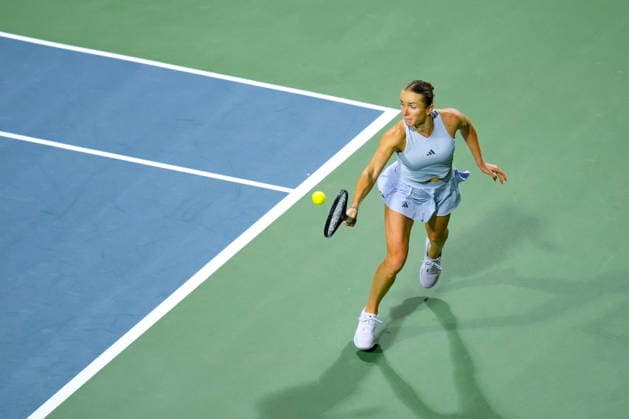 August 10, 2026, Toronto, On, CAN: Ukraine s Elina Svitolina hits a return to Ekaterina Alexandrova during National Bank Open tennis action in Toronto on Monday, August 10, 2026. Canada News - August 10, 2026  - ZUMAc35_ 20260810_zaf_c35_104 Copyright: xChrisxYoungx