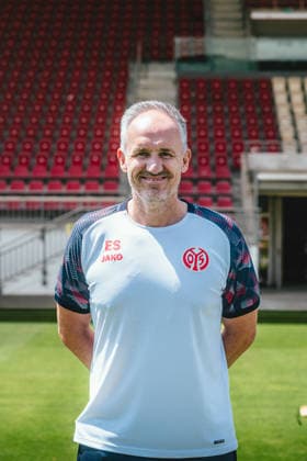 Elvir Smajlovic - Fussball, Frauen, 1. Bundesliga - Porträttermin 2026 2027 - 1. FSV Mainz 05 - 16.07.26 *** Elvir Smajlovic Soccer, Women s, 1st Bundesliga Profile 2026 2027 1 FSV Mainz 05 16 07 26