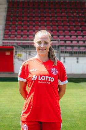 Lara Martin - Fussball, Frauen, 1. Bundesliga - Porträttermin 2026 2027 - 1. FSV Mainz 05 - 16.07.26 *** Lara Martin Soccer, Women s, 1st Bundesliga Photo Shoot 2026 2027 1 FSV Mainz 05 07 16 26