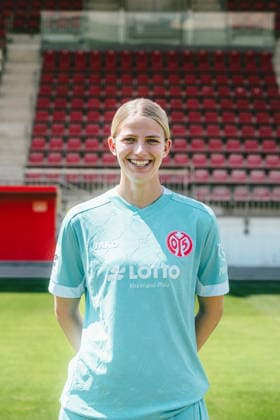 Marisa Schön - Fussball, Frauen, 1. Bundesliga - Porträttermin 2026 2027 - 1. FSV Mainz 05 - 16.07.26 *** Marisa Schön Soccer, Women s, 1st Bundesliga Photo Shoot 2026 2027 1 FSV Mainz 05 07 16 26