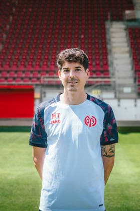 Tim Meurer - Fussball, Frauen, 1. Bundesliga - Porträttermin 2026 2027 - 1. FSV Mainz 05 - 16.07.26 *** Tim Meurer Soccer, Women s, Bundesliga 1 Profile 2026 2027 1 FSV Mainz 05 07 16 26