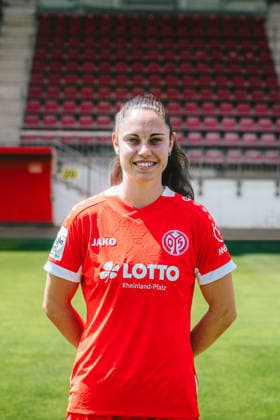 Vital Kats - Fussball, Frauen, 1. Bundesliga - Porträttermin 2026 2027 - 1. FSV Mainz 05 - 16.07.26 *** Vital Kat s Soccer, Women s, 1st Bundesliga Photo Shoot 2026 2027 1 FSV Mainz 05 07 16 26