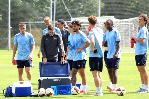 11.08.2026, DEU GER, Fussball , 2.Fussballbundesliga, Saison 2026 2027), Sportforum, Hertha BSC, Training Cheftrainer Stefan Leitl (Hertha BSC Berlin), Hertha-Spielerkreis 2. Liga: DFB DFL regulations prohibit any use of photographs as image sequences and or quasi-video) Berlin Sportforum Berlin Deutschland *** August 11, 2026, Germany, Soccer, 2. Bundesliga, 2026–2027 Season, Sportforum, Hertha BSC, Head Coach Stefan Leitl’s training session at Hertha BSC Berlin, Hertha players’ circle, 2nd Division, DFB and DFL regulations prohibit any use of photographs as image sequences and or quasi-video. Berlin Sportforum, Berlin, Germany Copyright: xNordphotox xEnglerx
